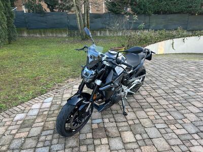 Bmw F 900 R (2025) usata