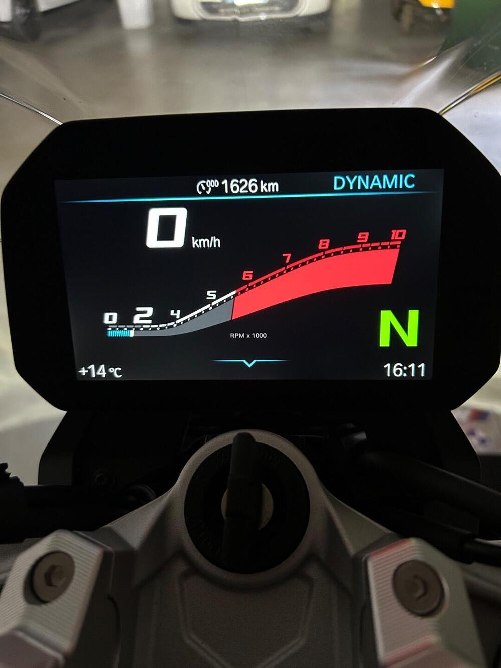 Bmw F 900 R (2025) (2)