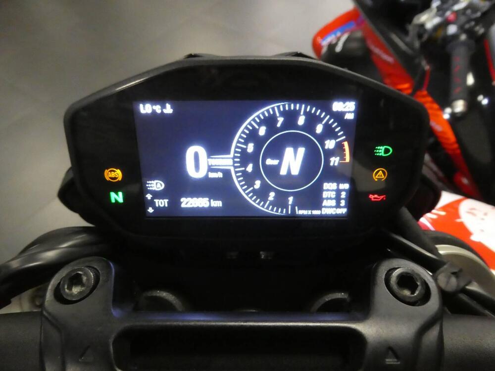 Ducati Hypermotard 950 RVE (2022 - 25) (4)