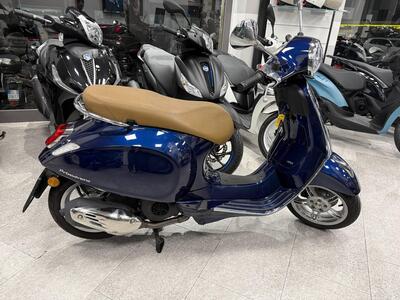 Vespa Primavera 150 (2024 - 25) usata