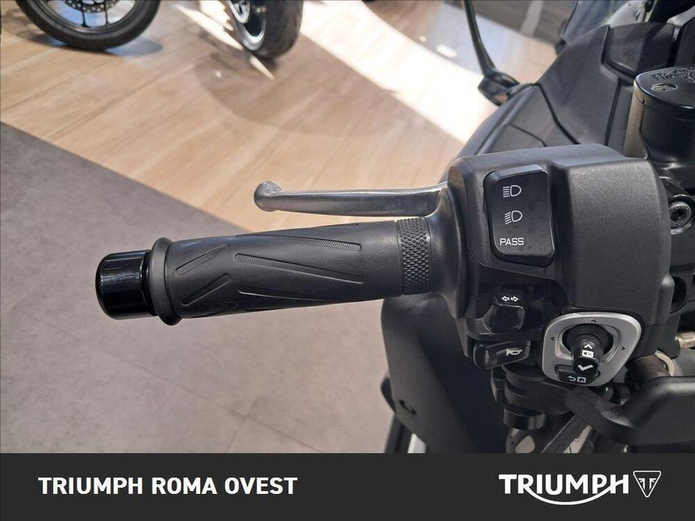 Yamaha T-Max 560 (2022 - 24) (10)