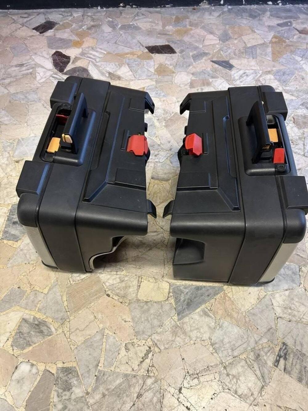 BORSE VARIO PER BMW R1200 GS (3)