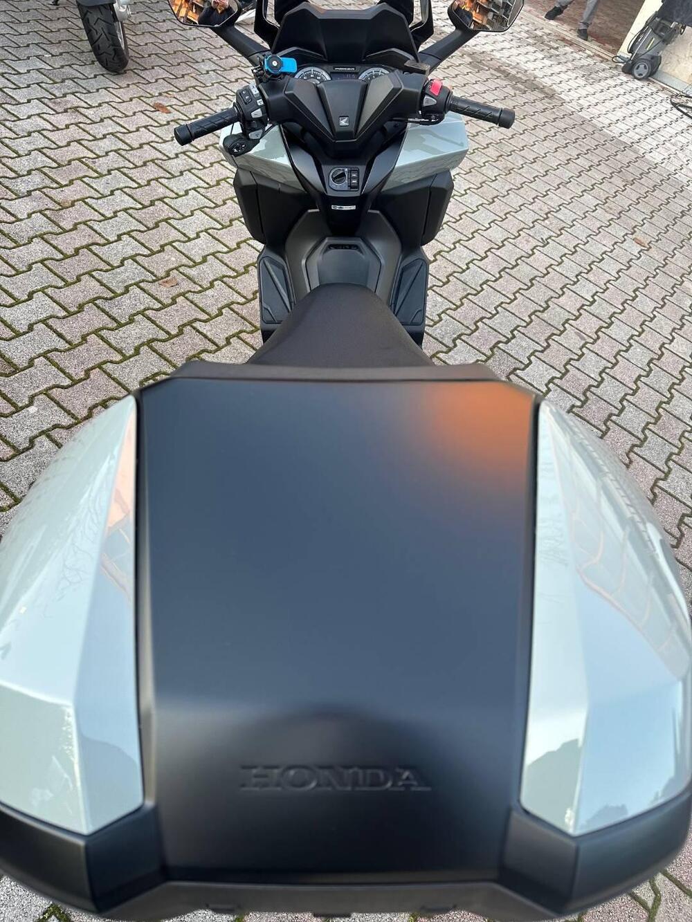 Honda Forza 350 Deluxe (2022 - 24) (5)