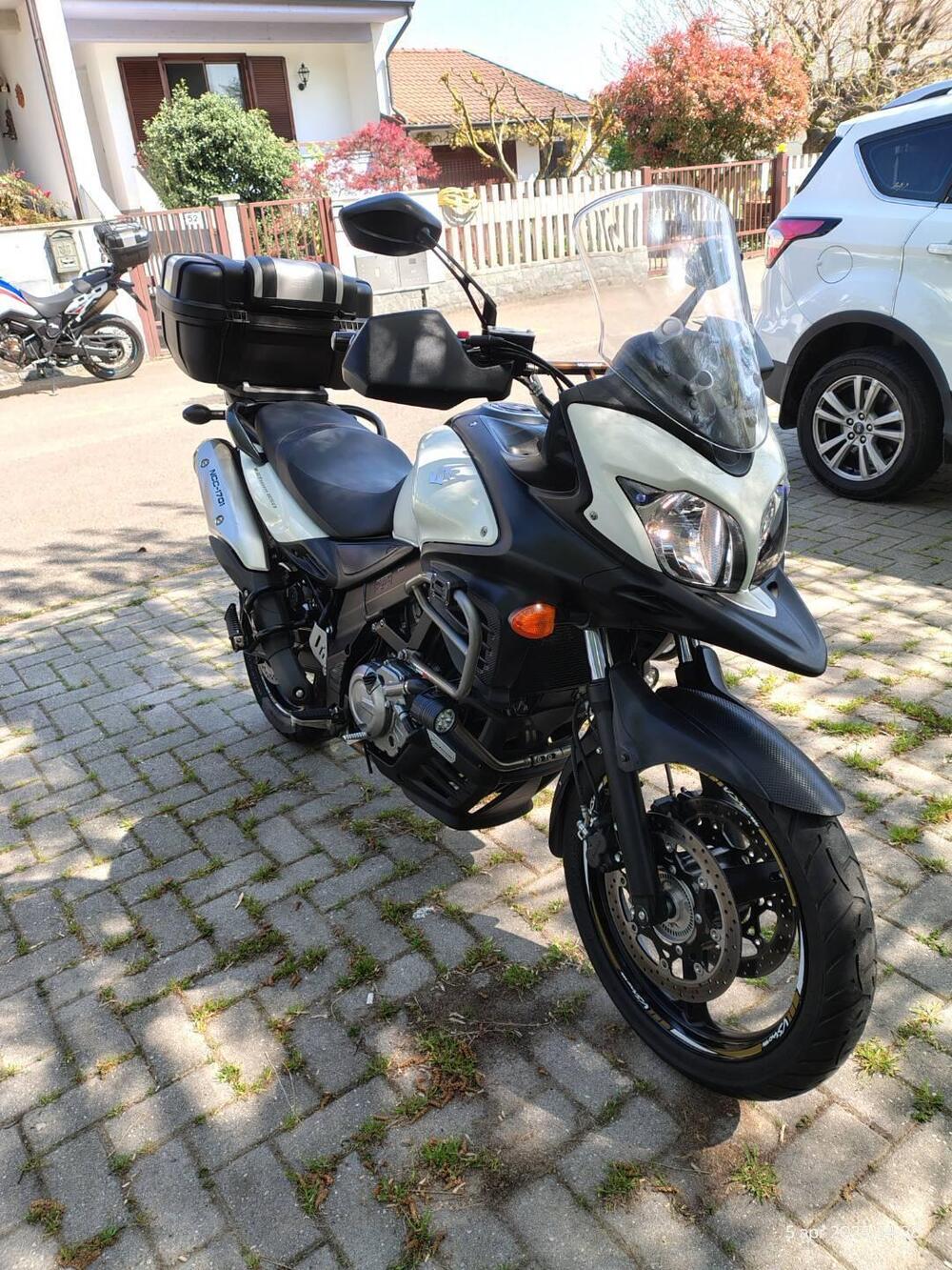Suzuki V-Strom 650 ABS (2011 - 17) (2)