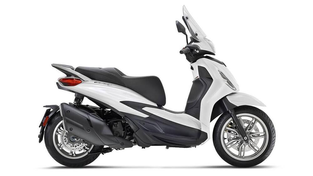 Piaggio Beverly 400 (2025)