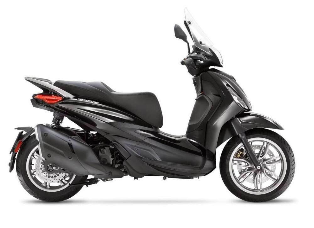 Piaggio Beverly 400 (2025) (2)