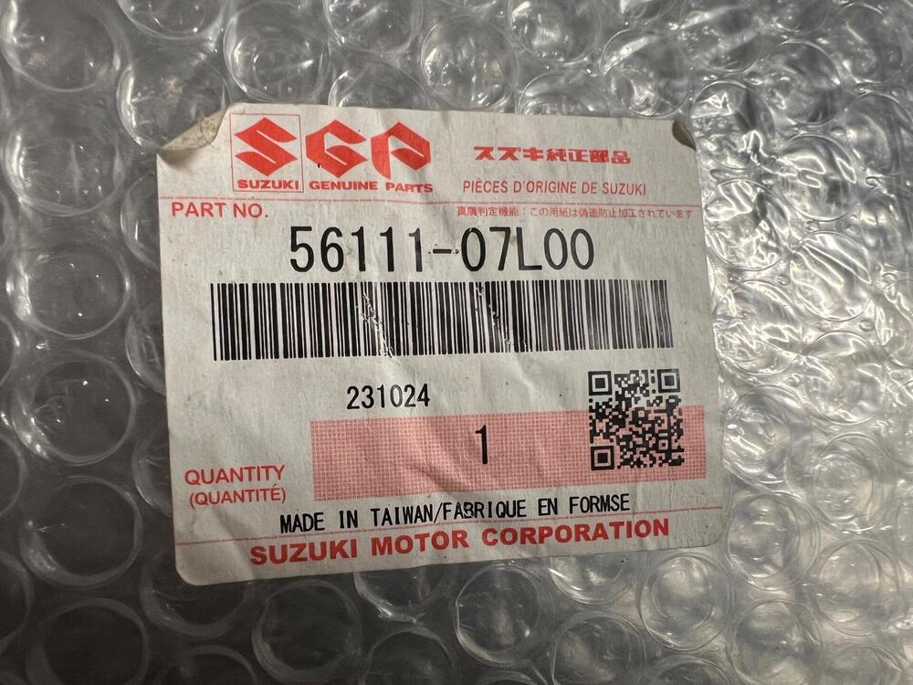 Suzuki Katana 1000 dal 2019 manubrio (3)