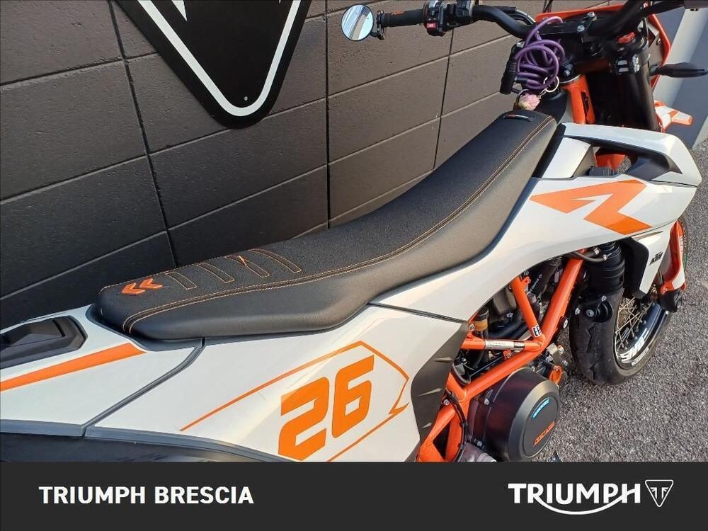 KTM 690 SMC R (2023 - 25) (4)