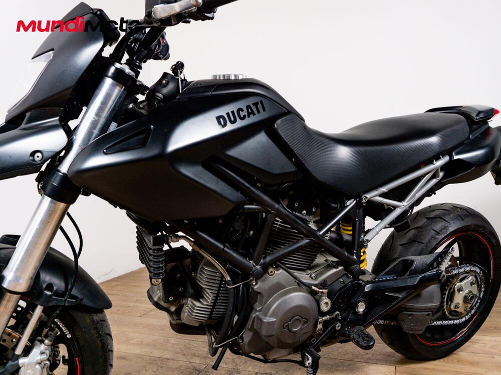 Ducati Hypermotard 796 (2012) (9)