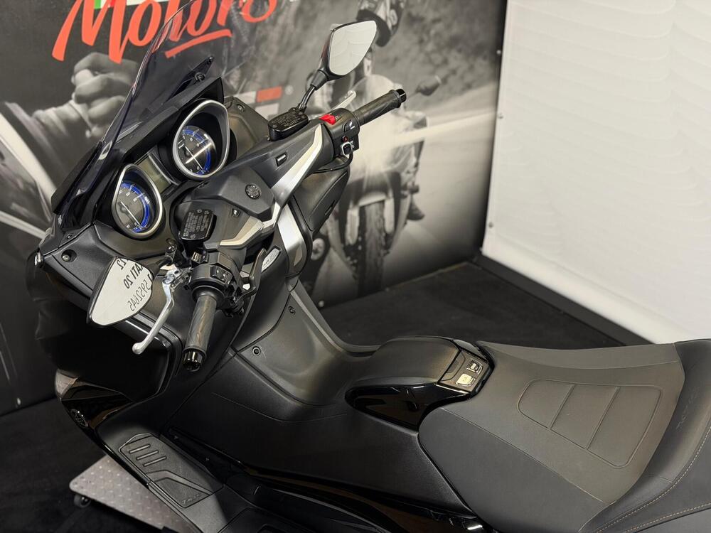 Yamaha T-Max 530 SX (2017 - 19) (12)