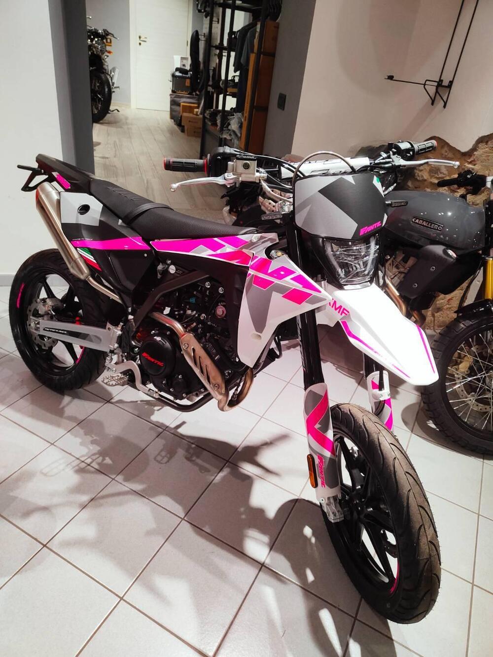 Fantic Motor XMF 125 Performance (2025) (3)