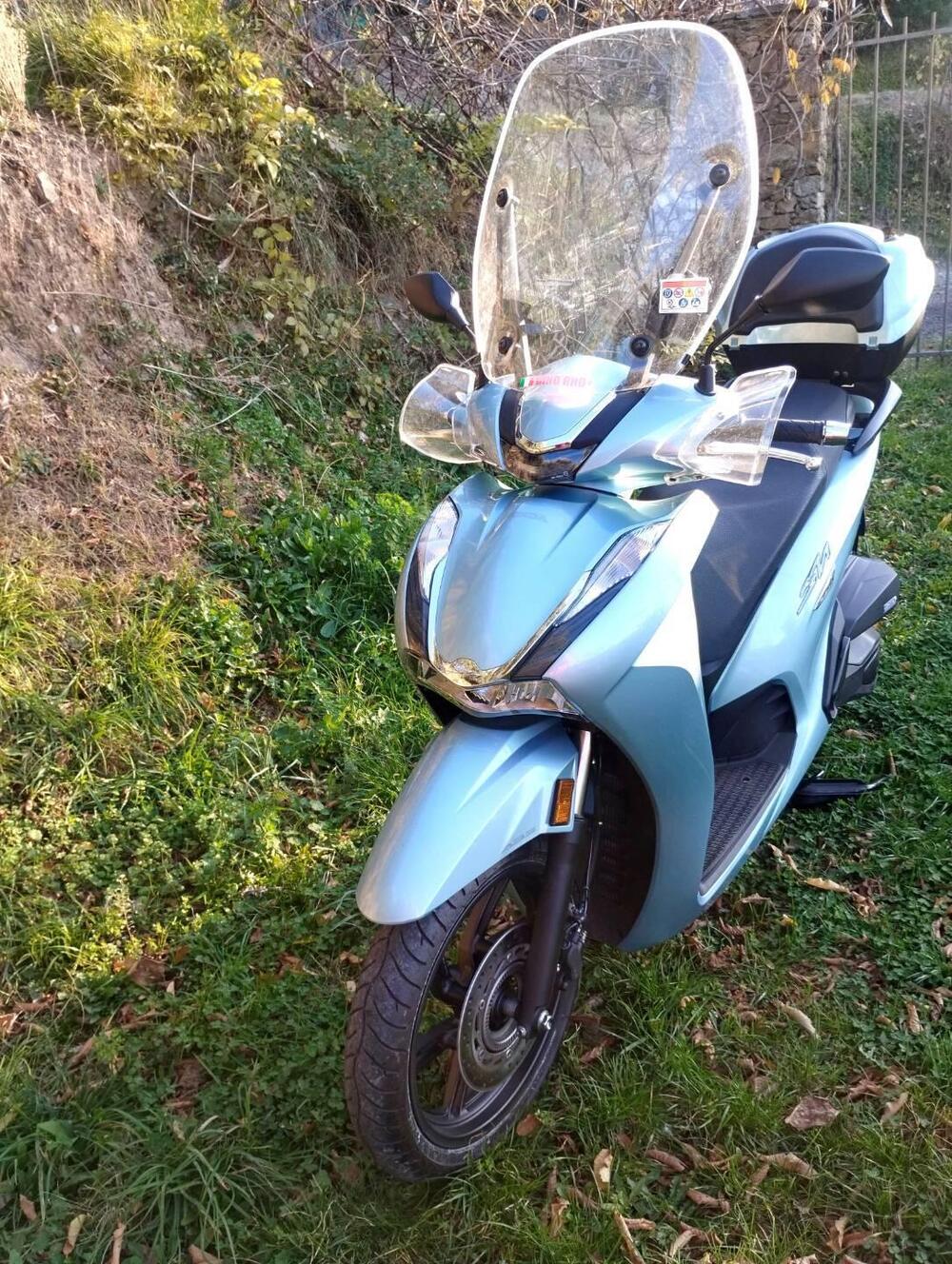 Honda SH 350 Sport (2021 - 24) (3)