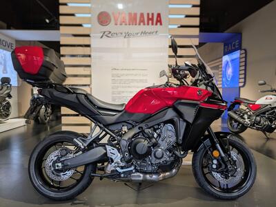 Yamaha Tracer 9 Y-AMT (2025) nuova