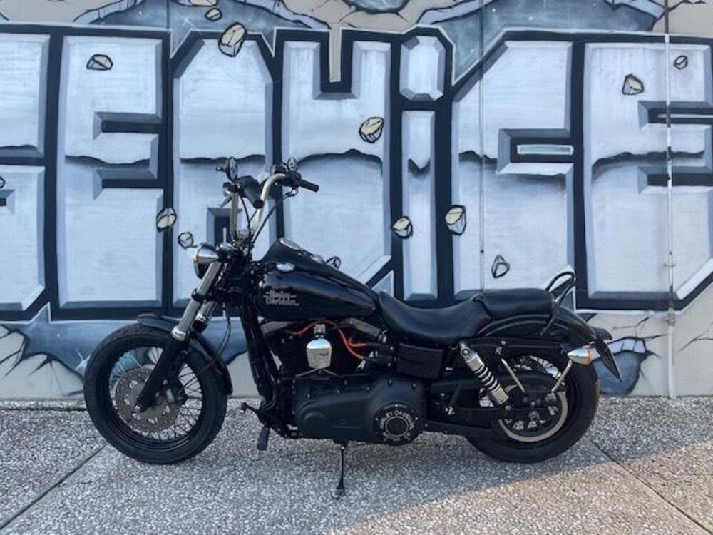 Harley-Davidson 1690 Street Bob (2017) - FXDB (5)