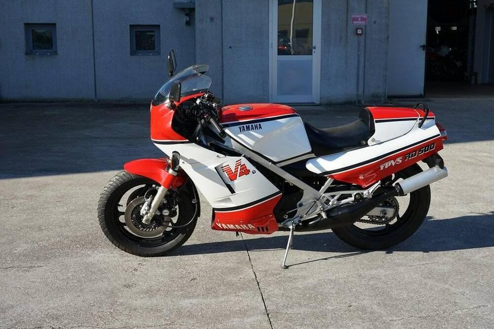 Yamaha RD500V4 (2)