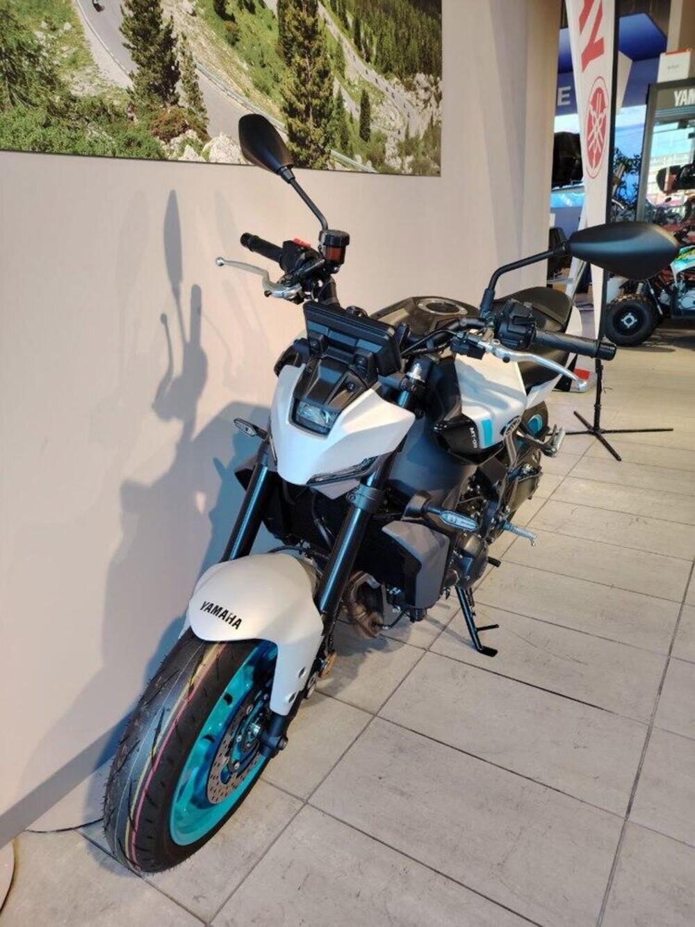 Yamaha MT-09 (2024 - 25) (3)