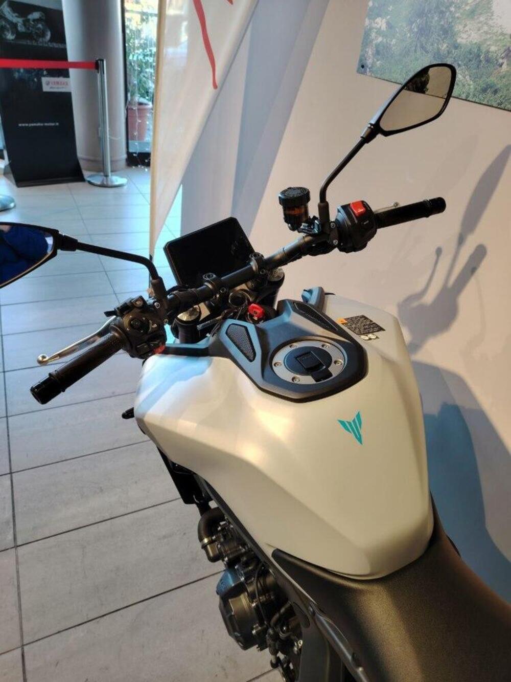 Yamaha MT-09 (2024 - 25) (5)