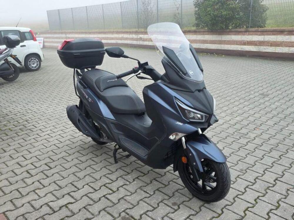 Sym Joymax 300 Z+ (2021 - 24) (2)