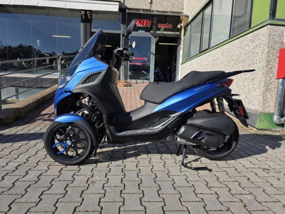 Piaggio MP3 310 Sport (2025) (4)