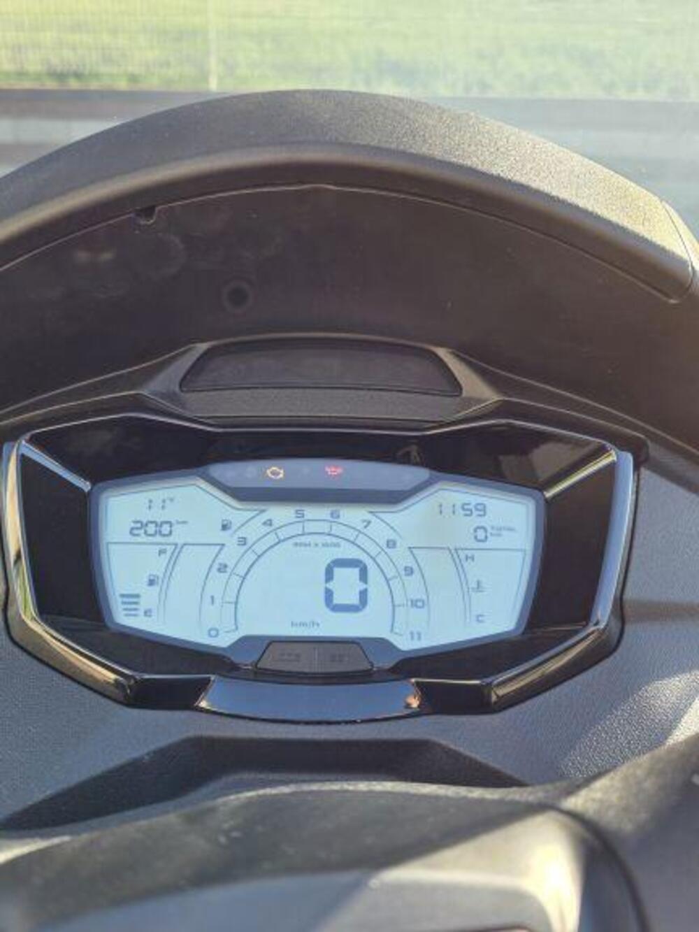 Piaggio MP3 310 Sport (2025) (7)