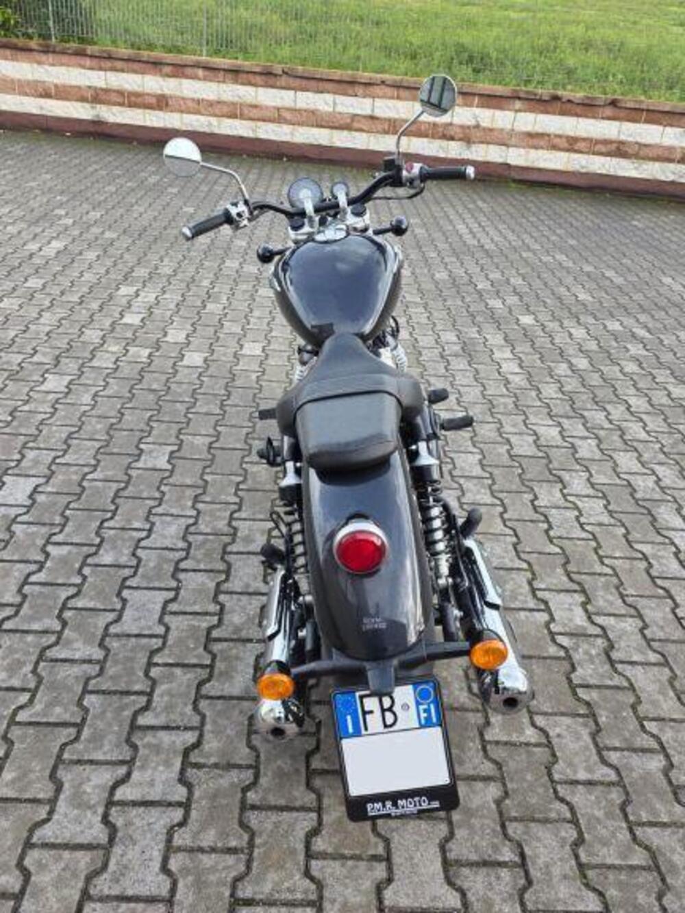 Royal Enfield Super Meteor 650 (2023 - 25) (6)