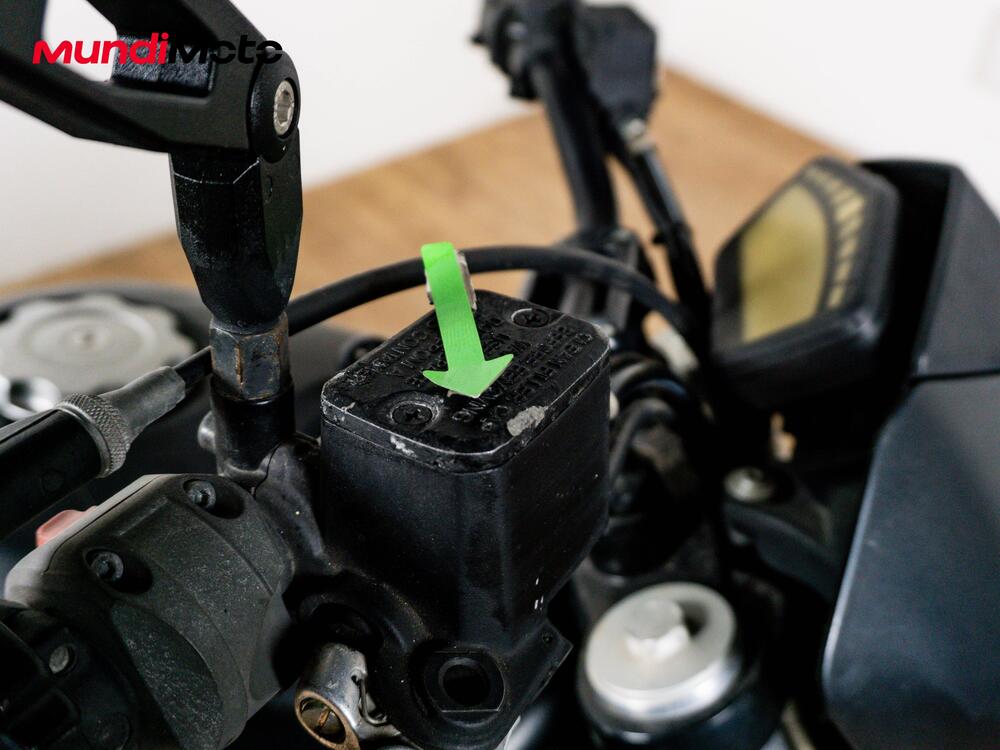 Ducati Hypermotard 796 (2012) (13)