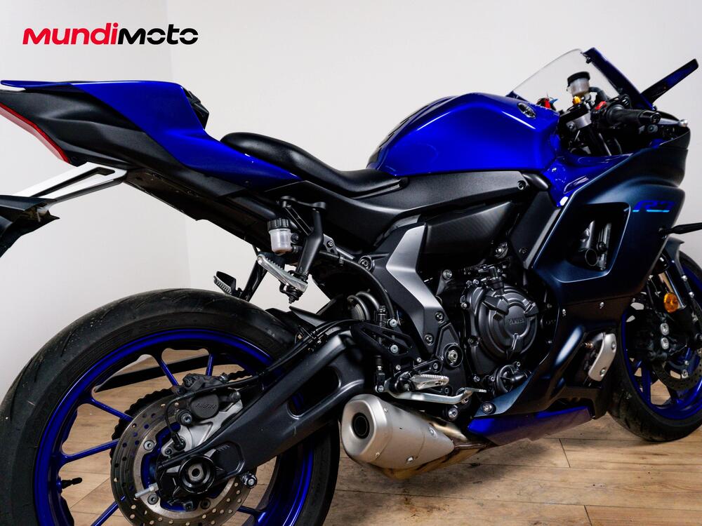 Yamaha YZF R7 (2021 - 25) (4)