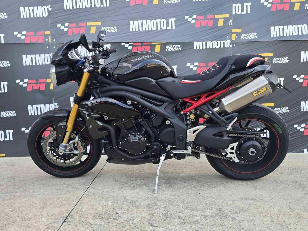 Triumph Speed Triple 1050 R ABS (2011 - 15) (2)