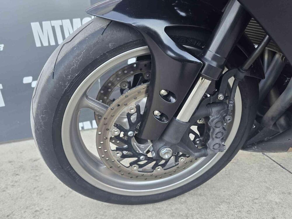 Yamaha YZF R1 (2009 - 11) (3)