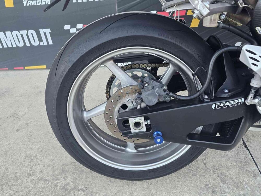 Yamaha YZF R1 (2009 - 11) (9)