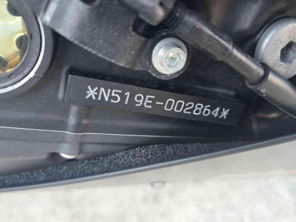 Yamaha YZF R1 (2009 - 11) (16)