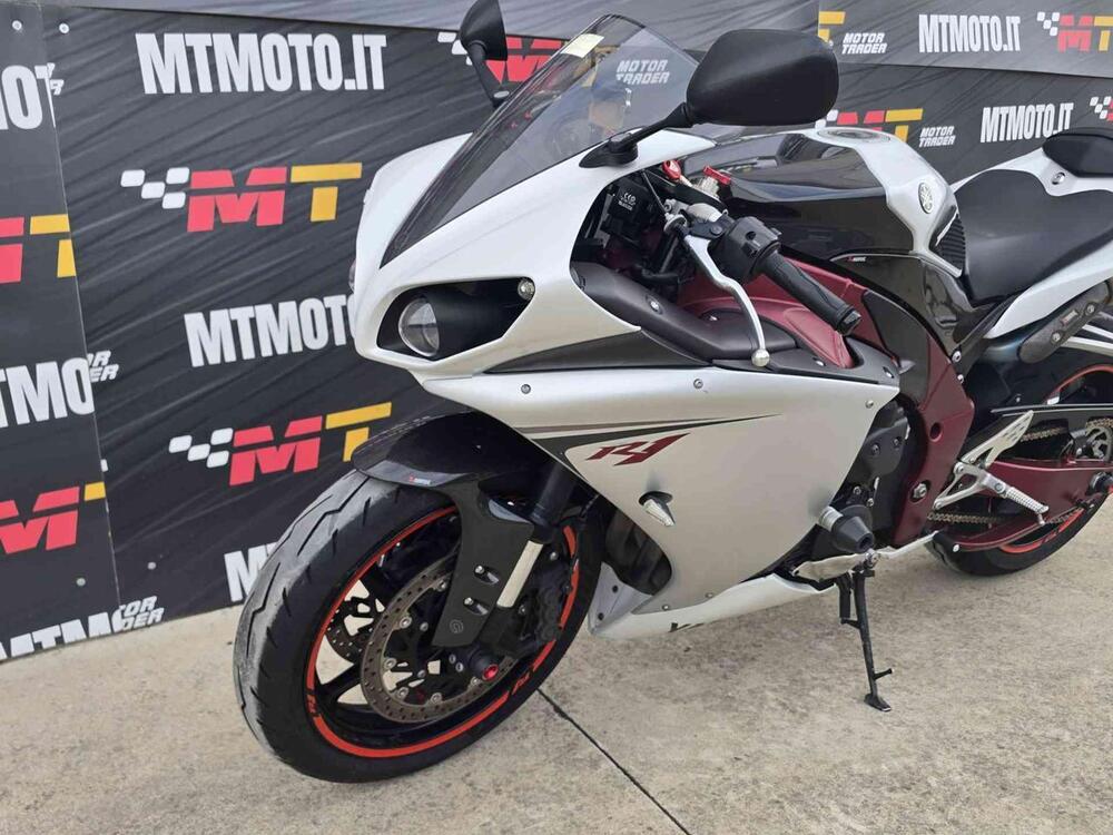 Yamaha YZF R1 (2009 - 11) (4)