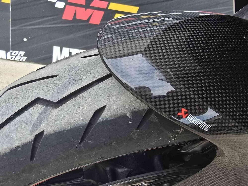 Yamaha YZF R1 (2009 - 11) (7)