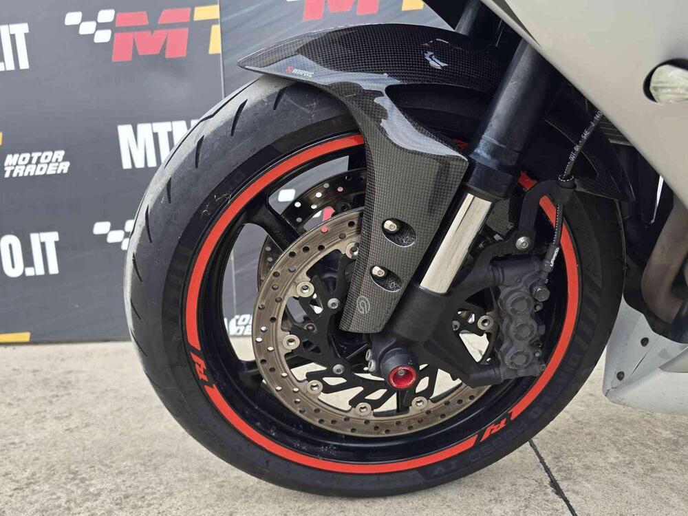 Yamaha YZF R1 (2009 - 11) (5)