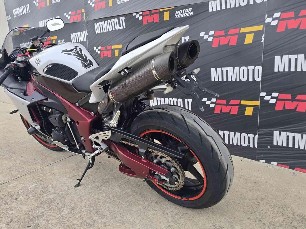 Yamaha YZF R1 (2009 - 11) (17)