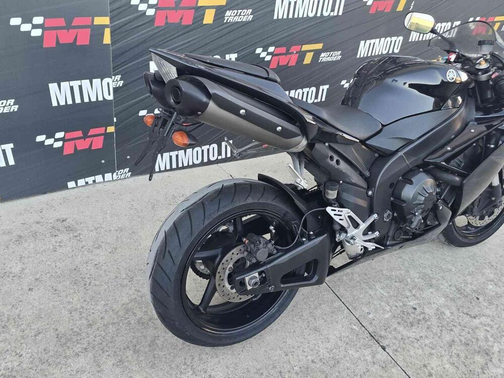 Yamaha YZF R1 (2007 - 08) (5)
