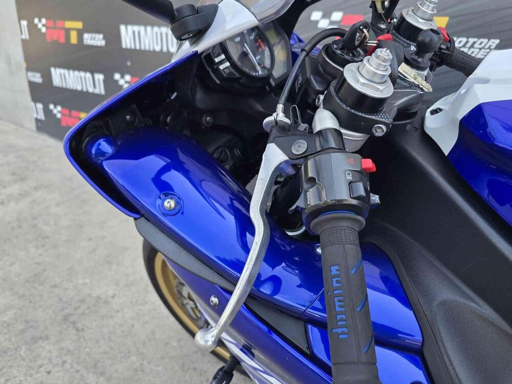 Yamaha YZF R1 (2009 - 11) (20)