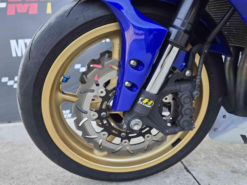 Yamaha YZF R1 (2009 - 11) (21)