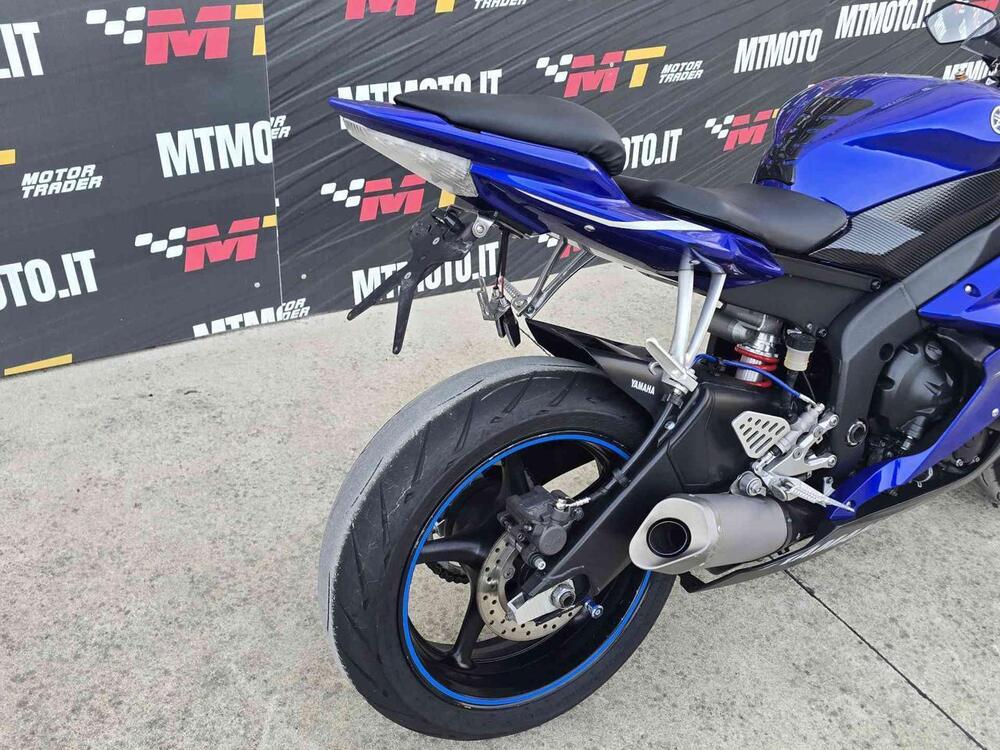 Yamaha YZF R6 (2006 - 07) (5)