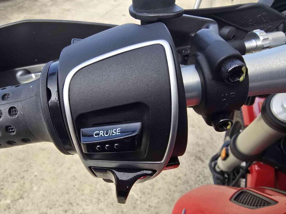 Moto Guzzi V85 TT (2019 - 20) (10)