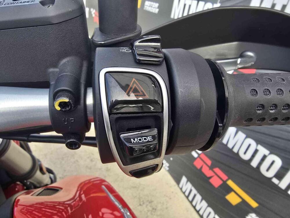 Moto Guzzi V85 TT (2019 - 20) (9)