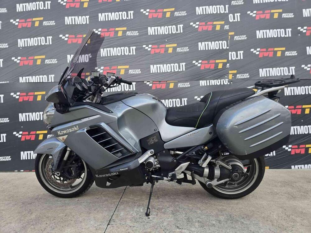 Kawasaki GTR 1400 (2007 - 09) (2)