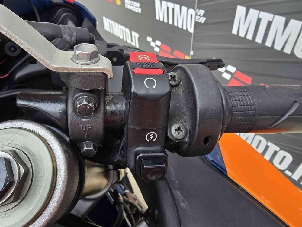 Honda CBR 1000 RR Fireblade (2008 - 11) (11)