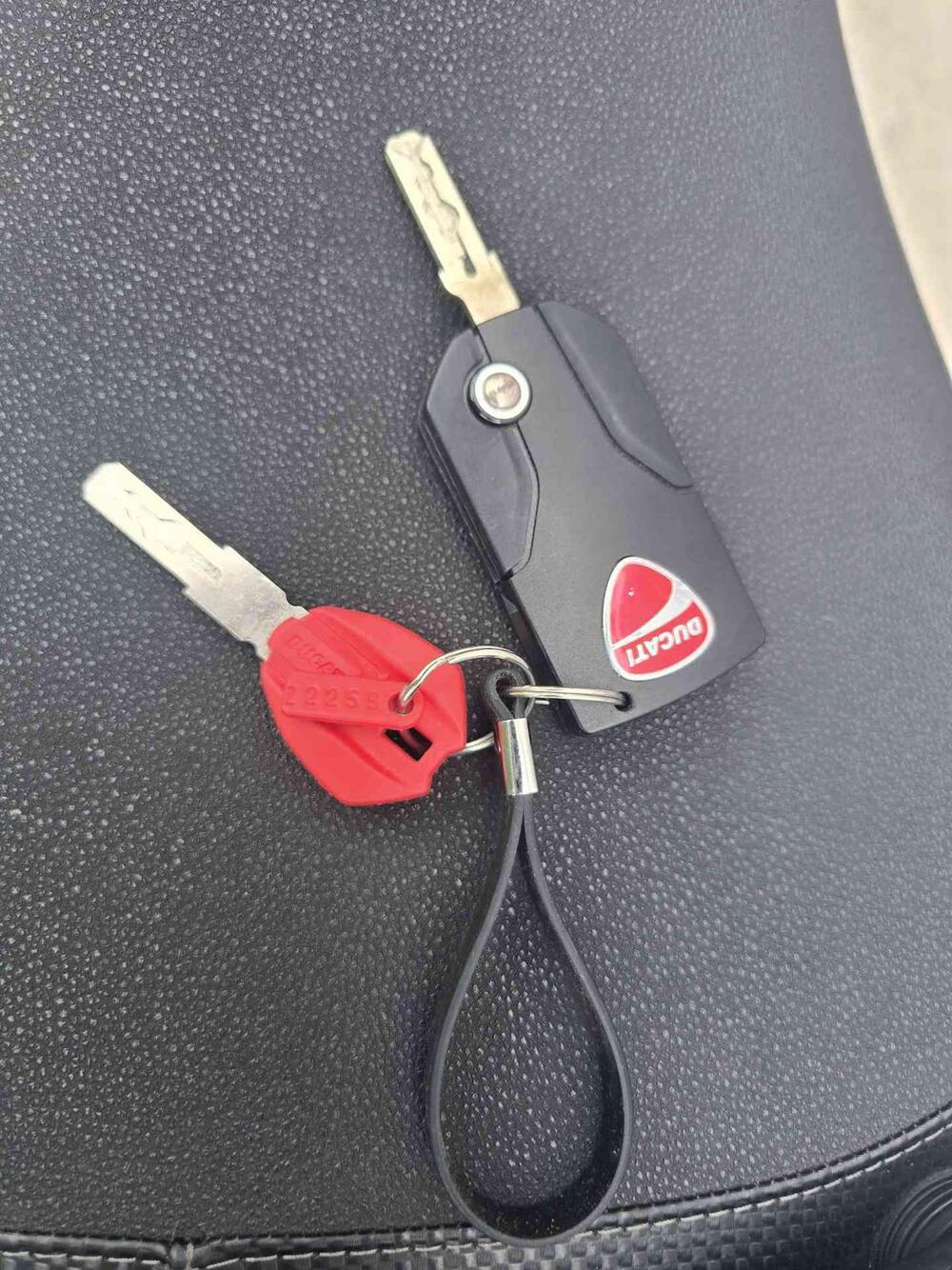 Ducati Multistrada 1200 S Touring (2010 - 12) (19)