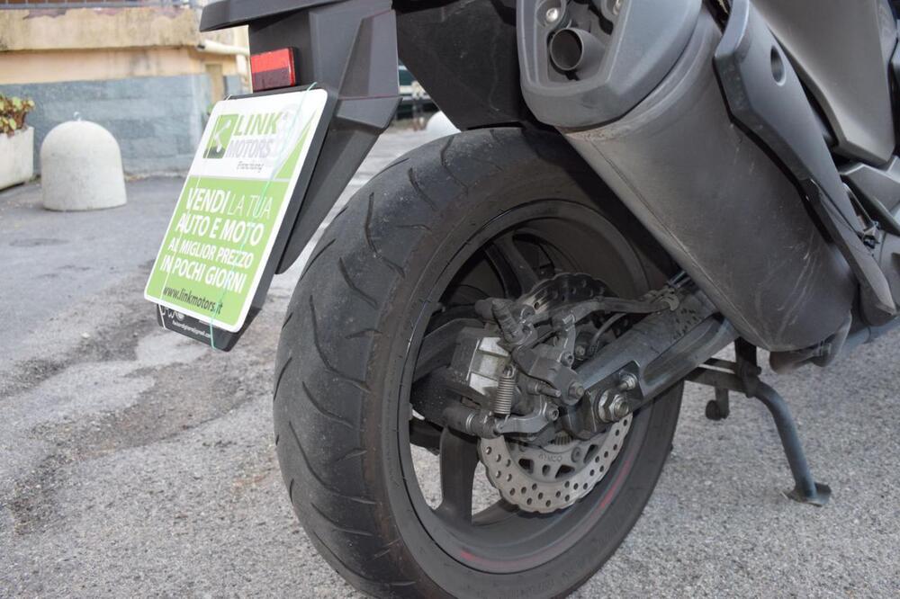 Kymco AK 550 Premium (2023 - 25) (9)