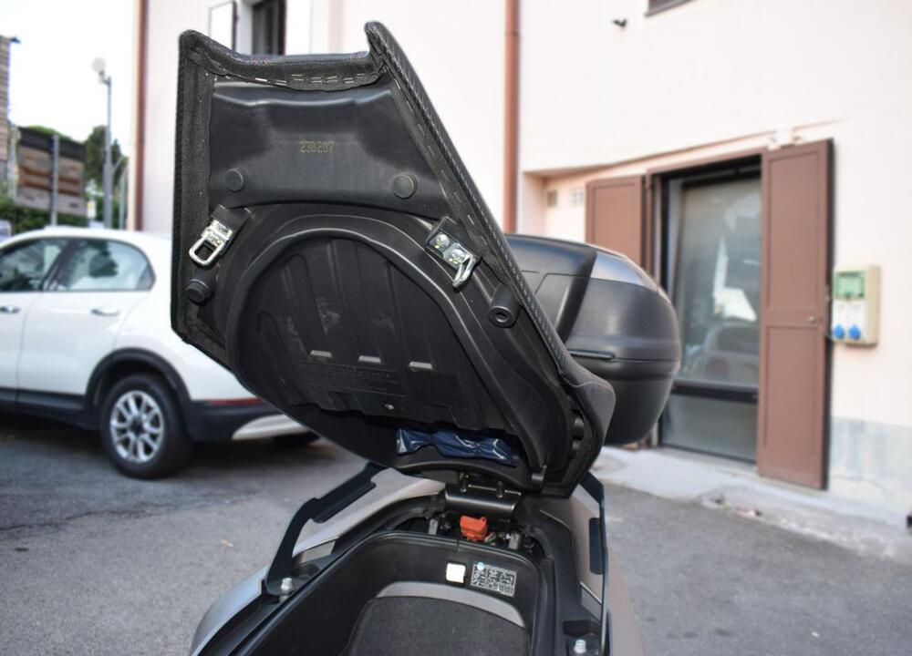 Kymco AK 550 Premium (2023 - 25) (18)