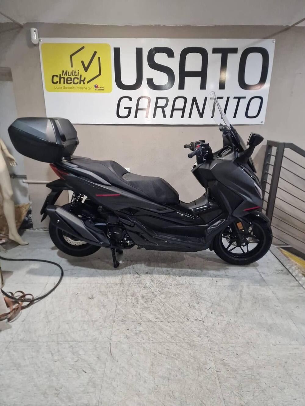 Honda Forza 350 (2025)