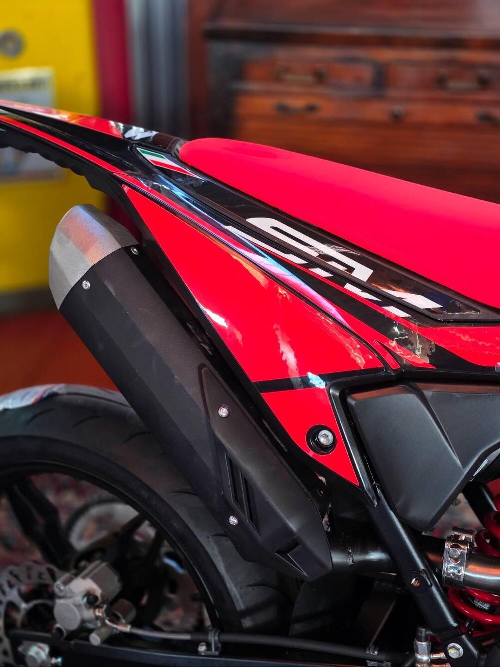 Betamotor RR 125 4T Motard T (2025 - 26) (3)