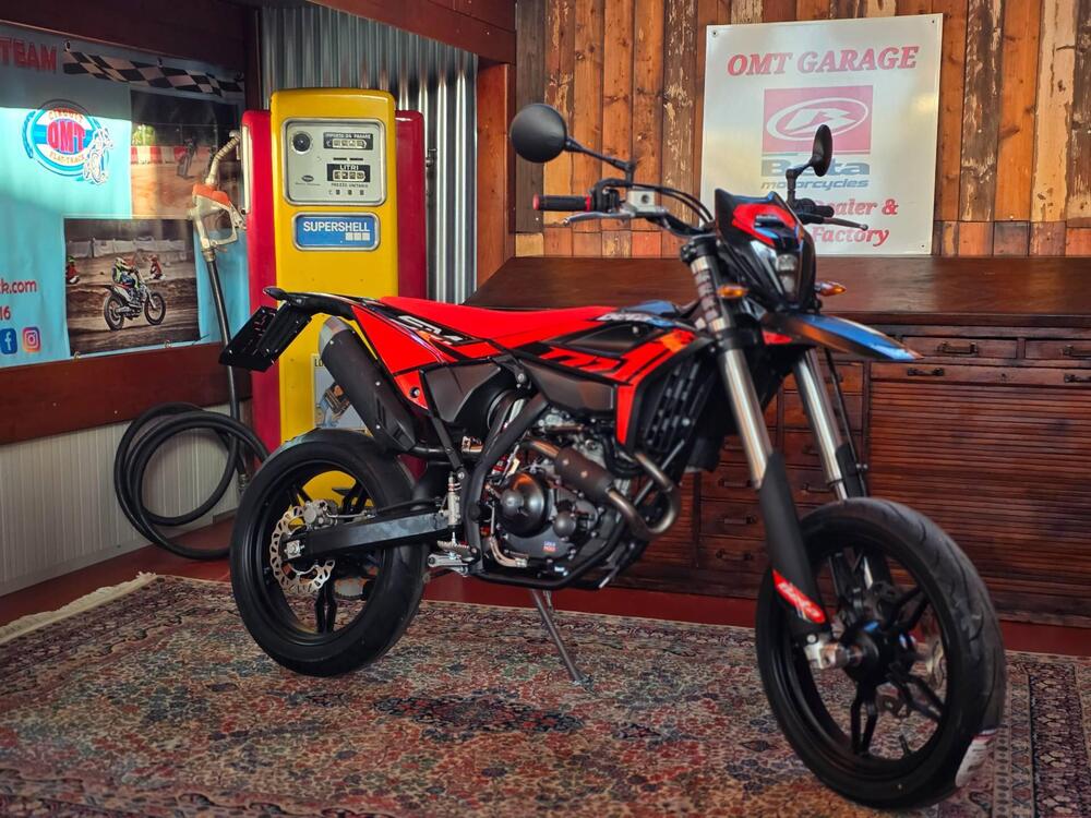 Betamotor RR 125 4T Motard T (2025 - 26) (5)