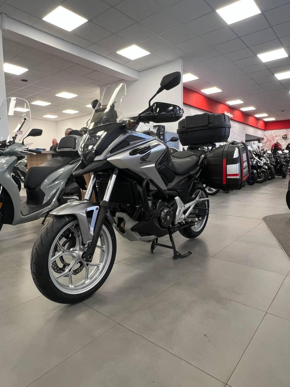 Honda NC 750 X ABS (2016 -17) (2)